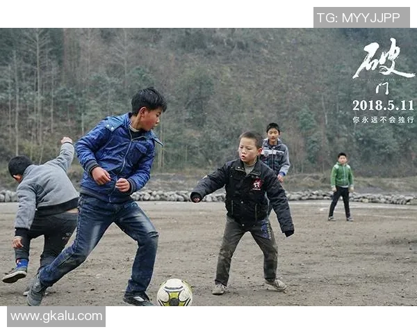 足球四大球星与动物奇妙融合揭示体育精神与自然力量的完美结合