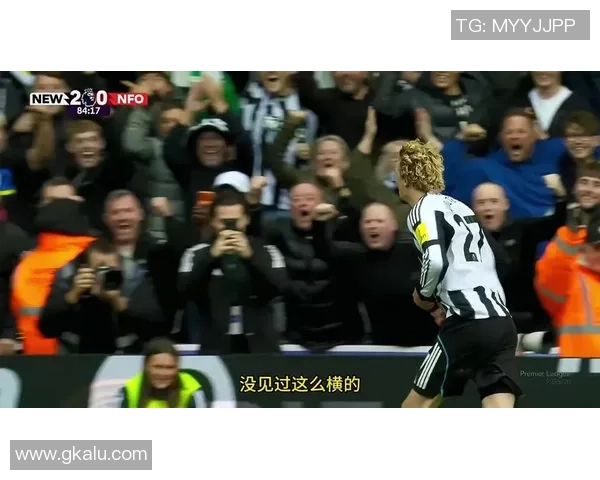 足球球星奇葩点球集锦 技巧惊人却意外失败瞬间回顾