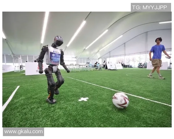 像机器人的足球球星是谁 他是如何将科技与体育结合成传奇的