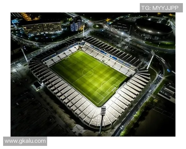 明星球员聚焦:从内娱到足球场,跨界融合的时代传奇 明星球员聚焦:从内娱到足球场,跨界融合的时代传奇